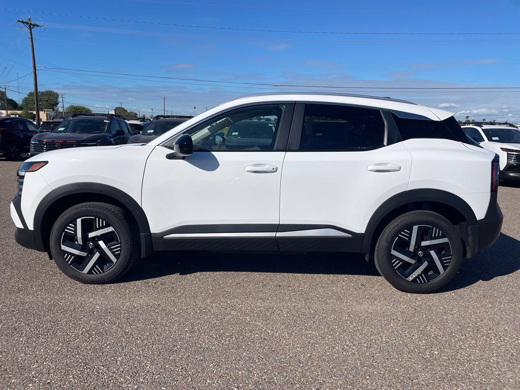 Used 2026 Nissan Kicks SV w/ SV Premium Package FWD image 2