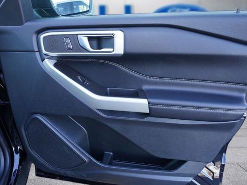 Certified 2021 Ford Explorer XLT w/ Equipment Group 202A image 25