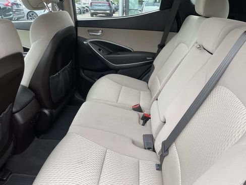 Used 2017 Hyundai Santa Fe Sport FWD image 10