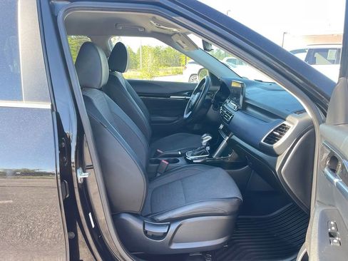 Used 2023 Kia Seltos S w/ Navigation Package FWD image 43