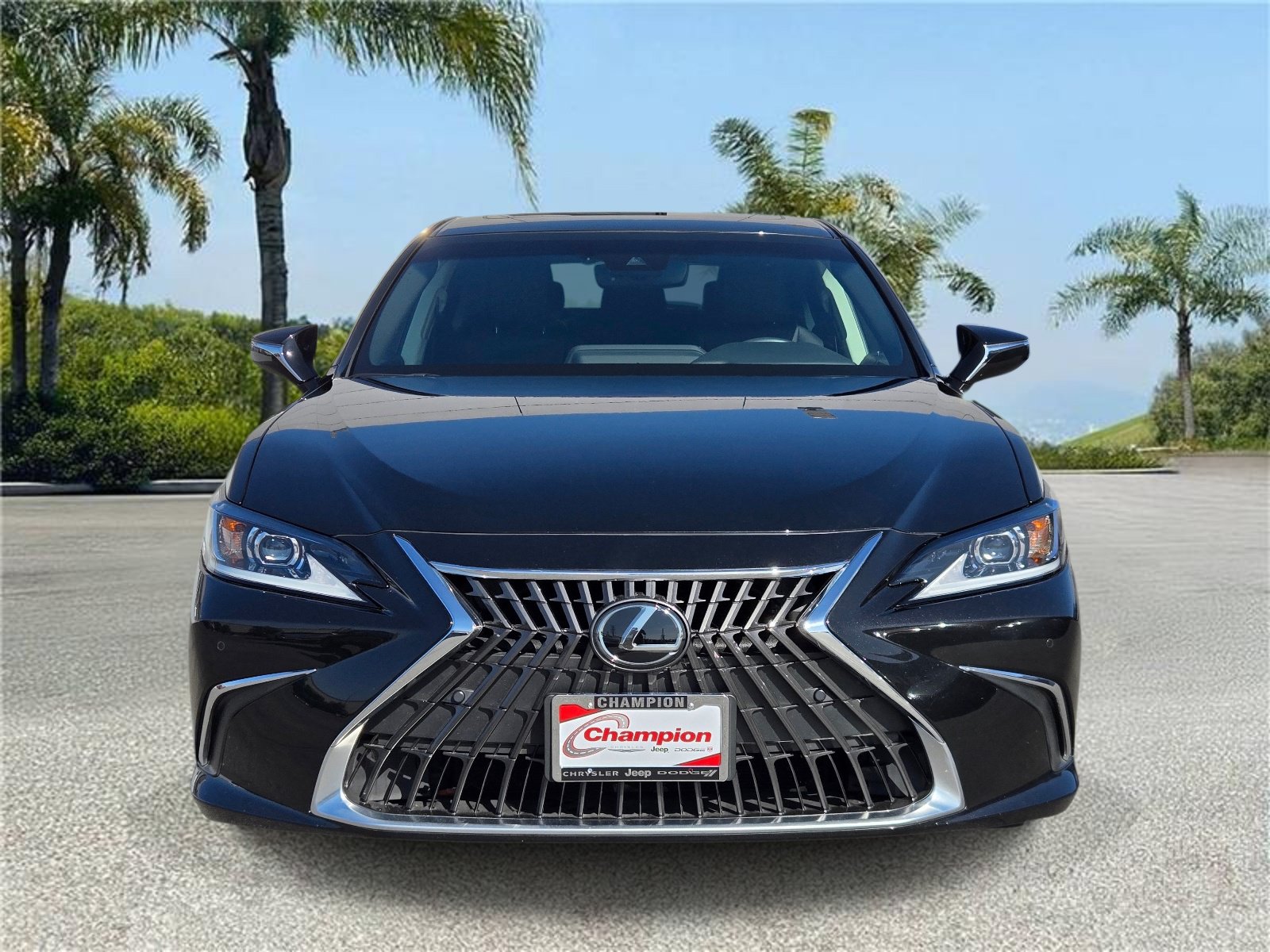 Used 2024 Lexus ES 350 w/ Premium Package FWD image 3