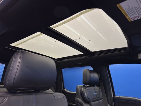 Used 2026 Ford F350 Platinum w/ Tremor Off-Road Package image 26