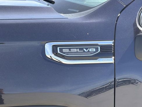 Used 2022 GMC Sierra 1500 SLT w/ SLT Premium Package image 11