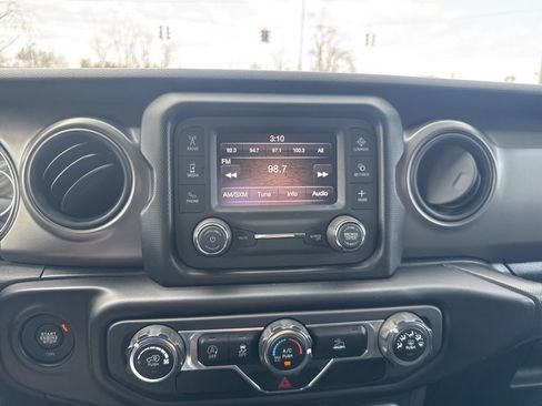 Used 2021 Jeep Wrangler Unlimited Sport AWD/4WD image 24