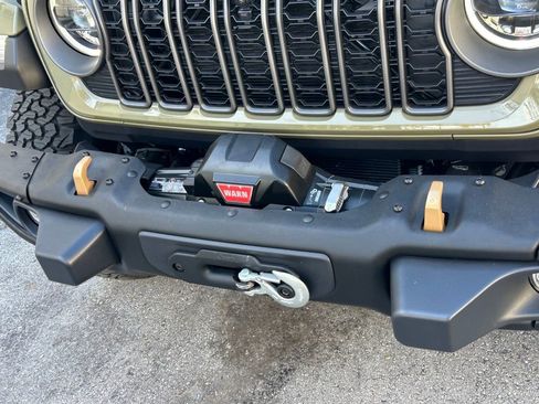 New 2025 Jeep Wrangler Unlimited Rubicon 392 image 23