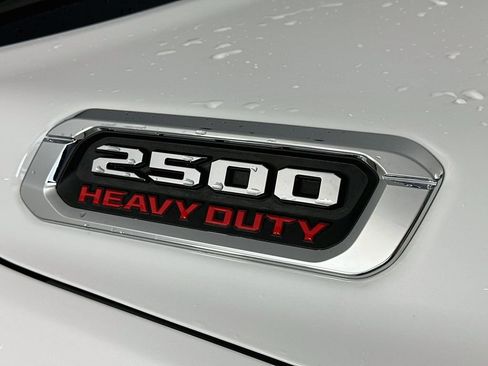 Used 2025 RAM 2500 Big Horn AWD/4WD image 37