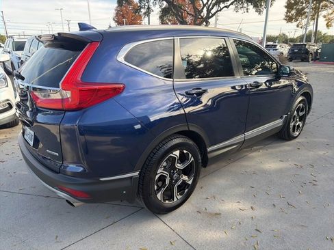Used 2019 Honda CR-V Touring image 3