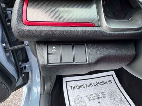 Used 2019 Honda Civic Type R image 11