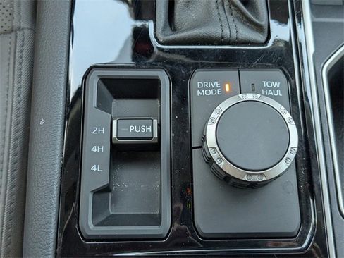 Used 2024 Toyota Tundra Limited image 22