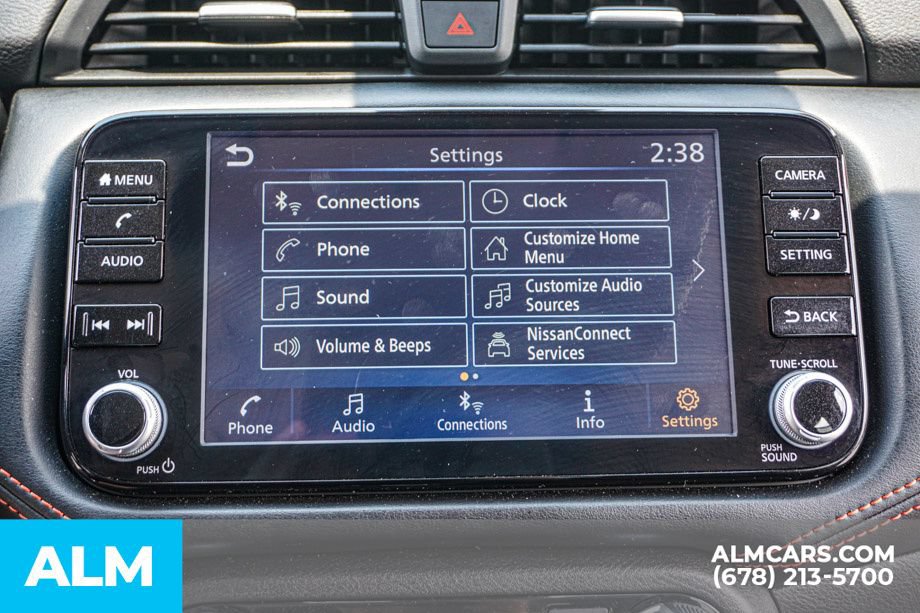 Used 2024 Nissan Versa SR FWD image 33