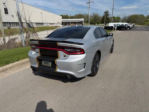 Used 2019 Dodge Charger Scat Pack image 3