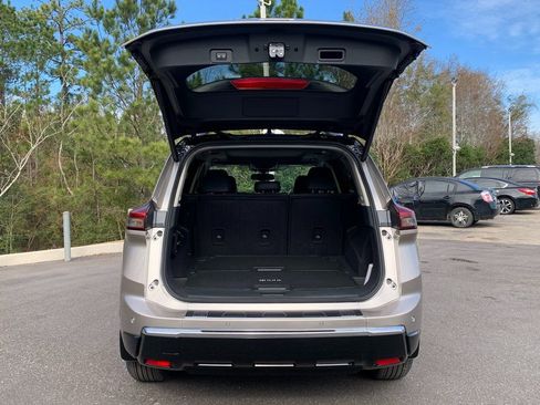 New 2026 Nissan Rogue Platinum image 5