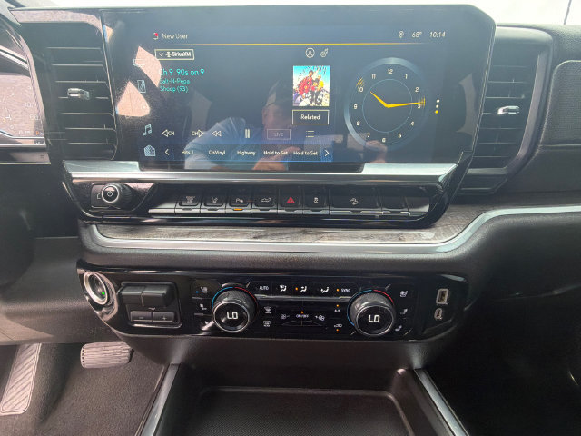 Used 2024 Chevrolet Silverado 2500 High Country w/ High Country Premium Package AWD/4WD image 30