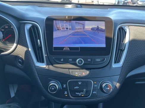 Used 2024 Chevrolet Malibu LS image 19