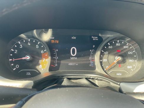 Used 2022 Jeep Compass Limited image 17