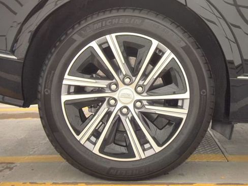 Used 2024 Cadillac Lyriq Luxury AWD/4WD image 22