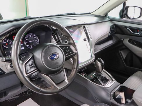 Used 2024 Subaru Outback Premium AWD/4WD image 22