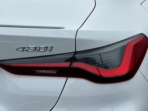 Used 2022 BMW 430i Coupe w/ M Sport Package image 7