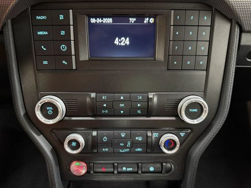 Used 2020 Ford Mustang GT w/ Black Accent Package RWD image 21