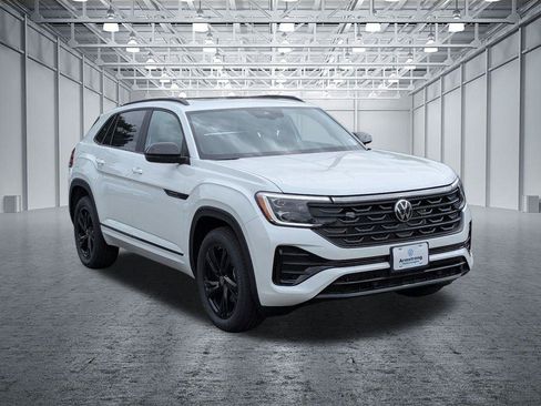 New 2026 Volkswagen Atlas Cross Sport SEL R-Line AWD/4WD image 7