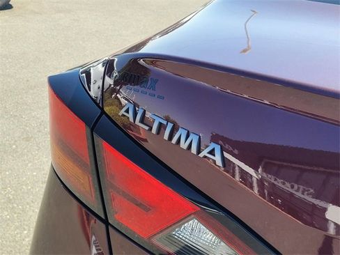 Used 2023 Nissan Altima 2.5 SL image 6