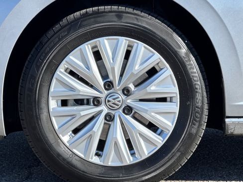 Used 2020 Volkswagen Jetta S image 24