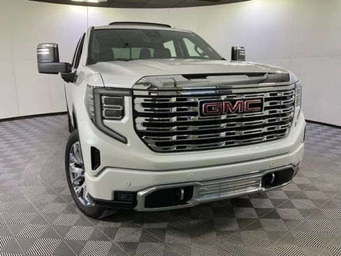 Used 2024 GMC Sierra 1500 Denali w/ Denali Reserve Package image 10
