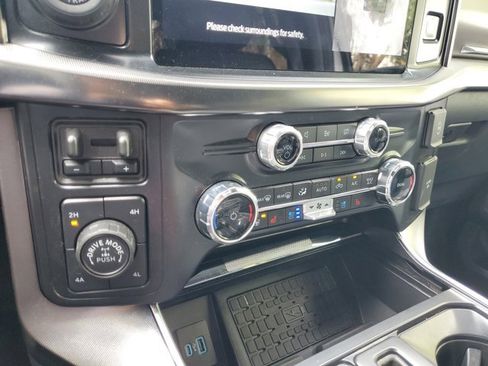 Used 2024 Ford F150 Platinum w/ FX4 Off-Road Package image 28