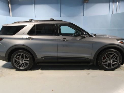 Used 2025 Ford Explorer ST w/ Sun And Sound Package image 35