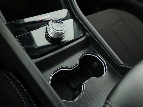 Used 2023 Jeep Grand Cherokee Laredo image 14