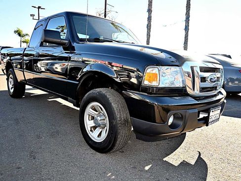 Used 2011 Ford Ranger XLT image 3