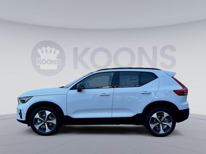 New 2026 Volvo XC40 B5 Plus w/ Protection Package Premier