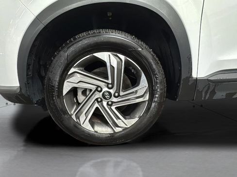 Used 2023 Hyundai Santa Fe SEL image 16