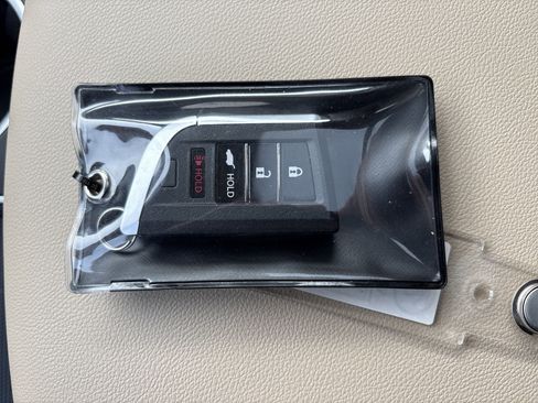 Used 2023 Acura MDX SH-AWD image 35