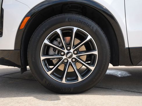 Certified 2024 Cadillac XT4 Sport image 30