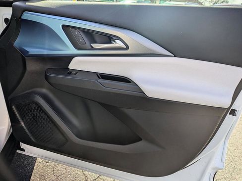 New 2026 Chevrolet Equinox EV LT FWD image 36