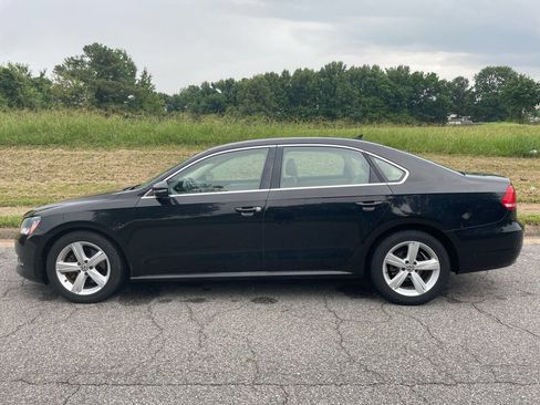 Used 2012 Volkswagen Passat 2.5 SE image 2