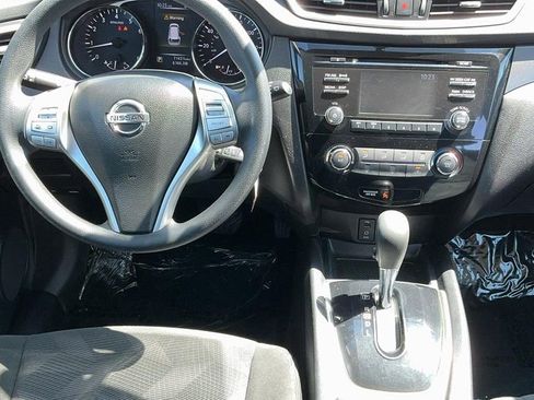 Used 2016 Nissan Rogue S w/ S Family Package FWD image 22