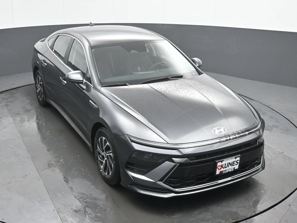 New 2026 Hyundai Sonata Blue FWD image 34