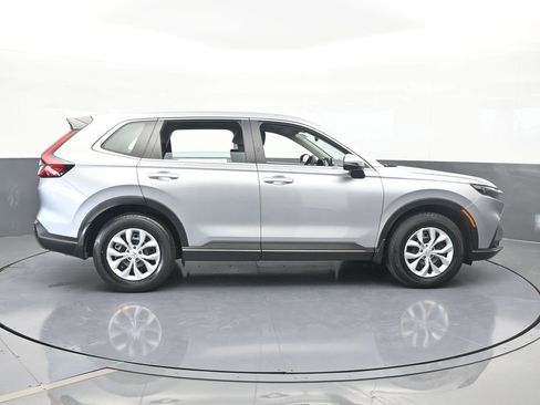 Used 2024 Honda CR-V LX image 7