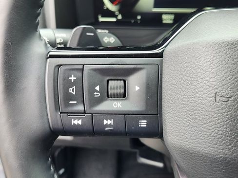 Certified 2025 Nissan Rogue SL w/ SL Premium Package AWD/4WD image 23