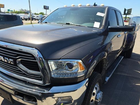 Used 2018 RAM 3500 Laramie Longhorn AWD/4WD image 3