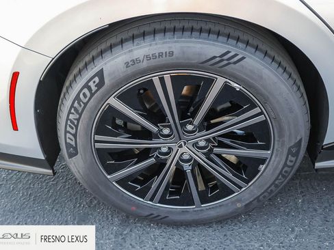 New 2026 Lexus ES 350e FWD image 8