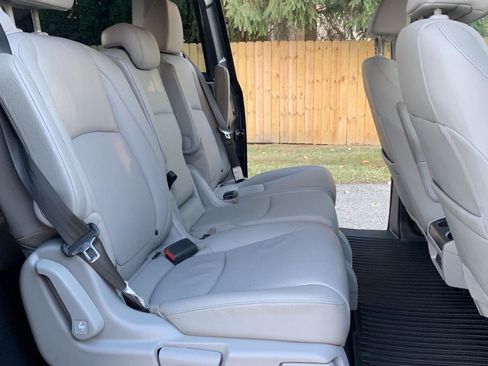 Used 2019 Honda Odyssey EX-L image 25