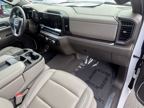 Used 2026 GMC Sierra 1500 SLT RWD image 8