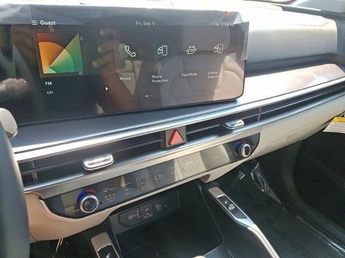 New 2026 Kia Sorento S w/ S Panoramic Sunroof Package image 8