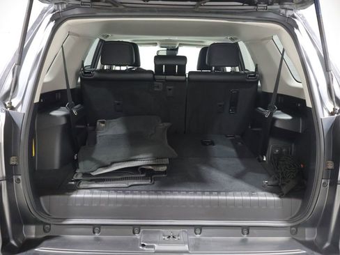 Used 2022 Toyota 4Runner Limited AWD/4WD image 4