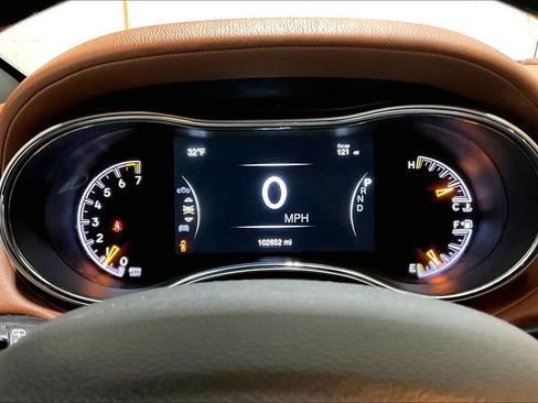 Used 2021 Jeep Grand Cherokee Overland image 13