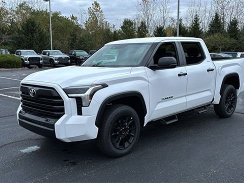 New 2026 Toyota Tundra SR5 image 3