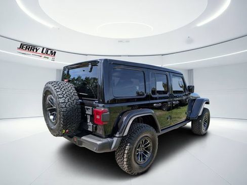 New 2026 Jeep Wrangler Unlimited Rubicon AWD/4WD image 3